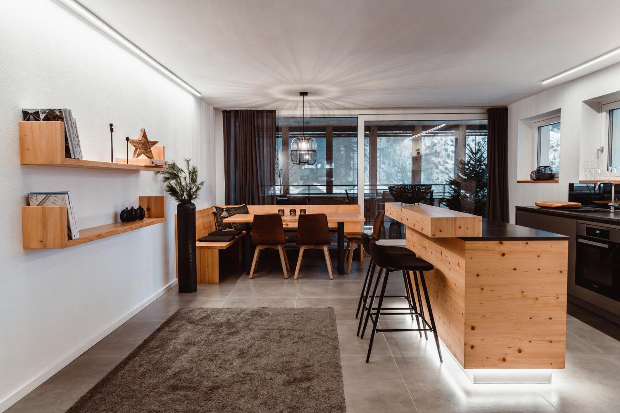 Alpine Loft Martini Apartment